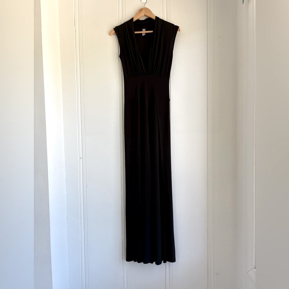 3/$30 Vintage 90s High Slit Chic Black Sleeveless Maxi Dress